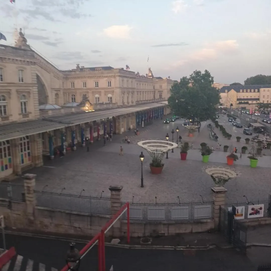 Hotel De Lorraine